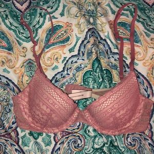 Victoria’s Secret bra Size 32B